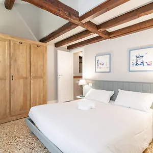 Ve.n.i.ce Cera San Marco Terrace Venedig